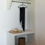 Noula House & Plaka (Milos)
