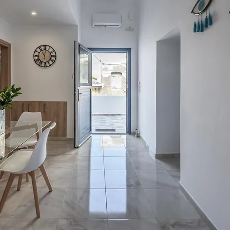 Noula House & Διαμέρισμα