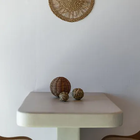 Noula House & * Plaka (Milos)