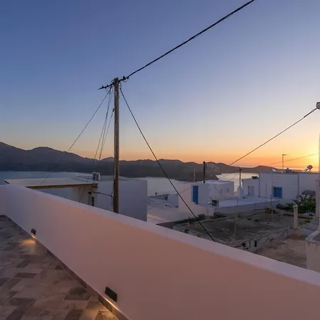 Noula House & * Plaka (Milos)