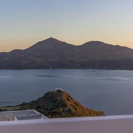 Noula House & Lejlighed Plaka (Milos)