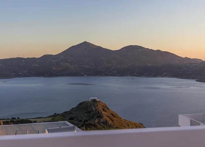 Noula House & Lejlighed Plaka (Milos)